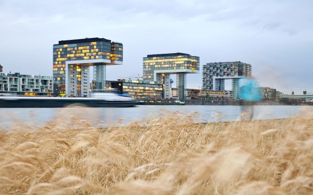 Köln Kölner Kranhäuser am Rhein