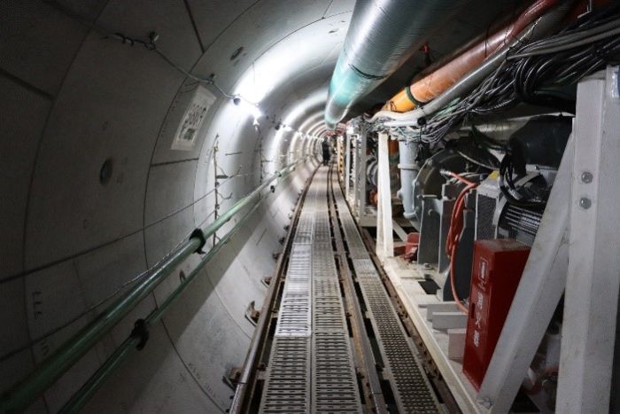 Aufnahme aus dem Inneren des Tunnels