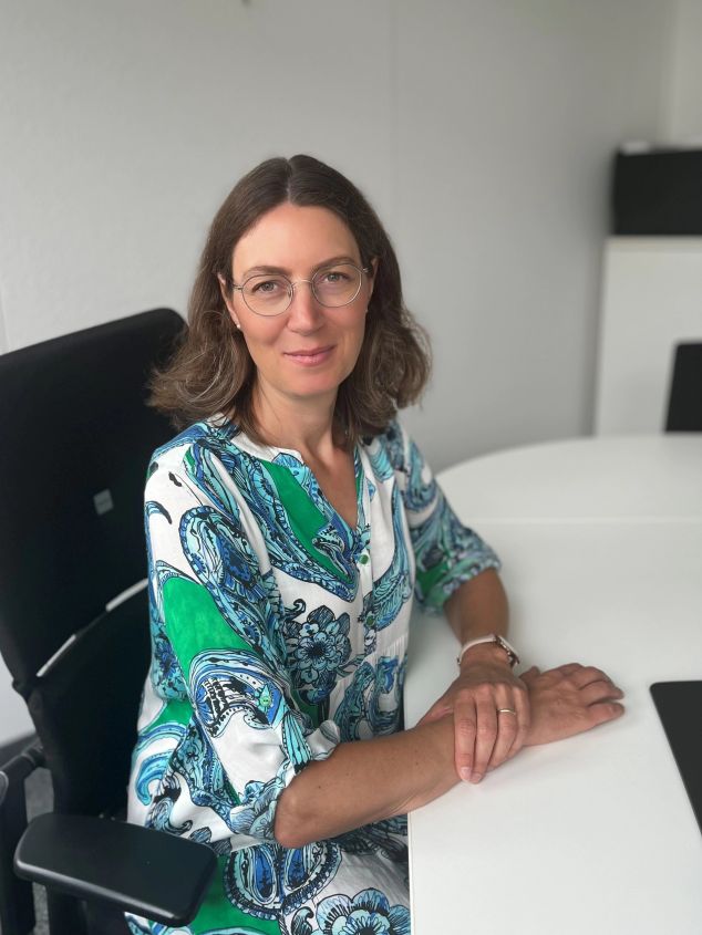 Dr. Florence Nathalie-Sentuc