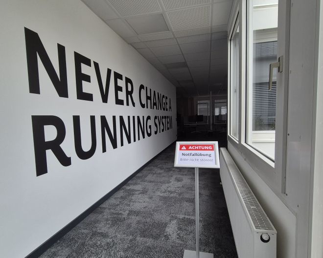 Hinweisschild Notfallübung GRS