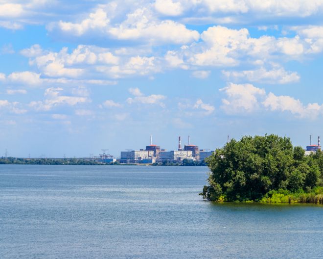 Blick auf das Kernkraftwerk Saporischschja in Enerhodar, Ukraine