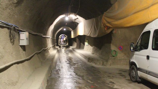 Rettungs- und Servicestollen des Autobahntunnels Mont Terri (A16)